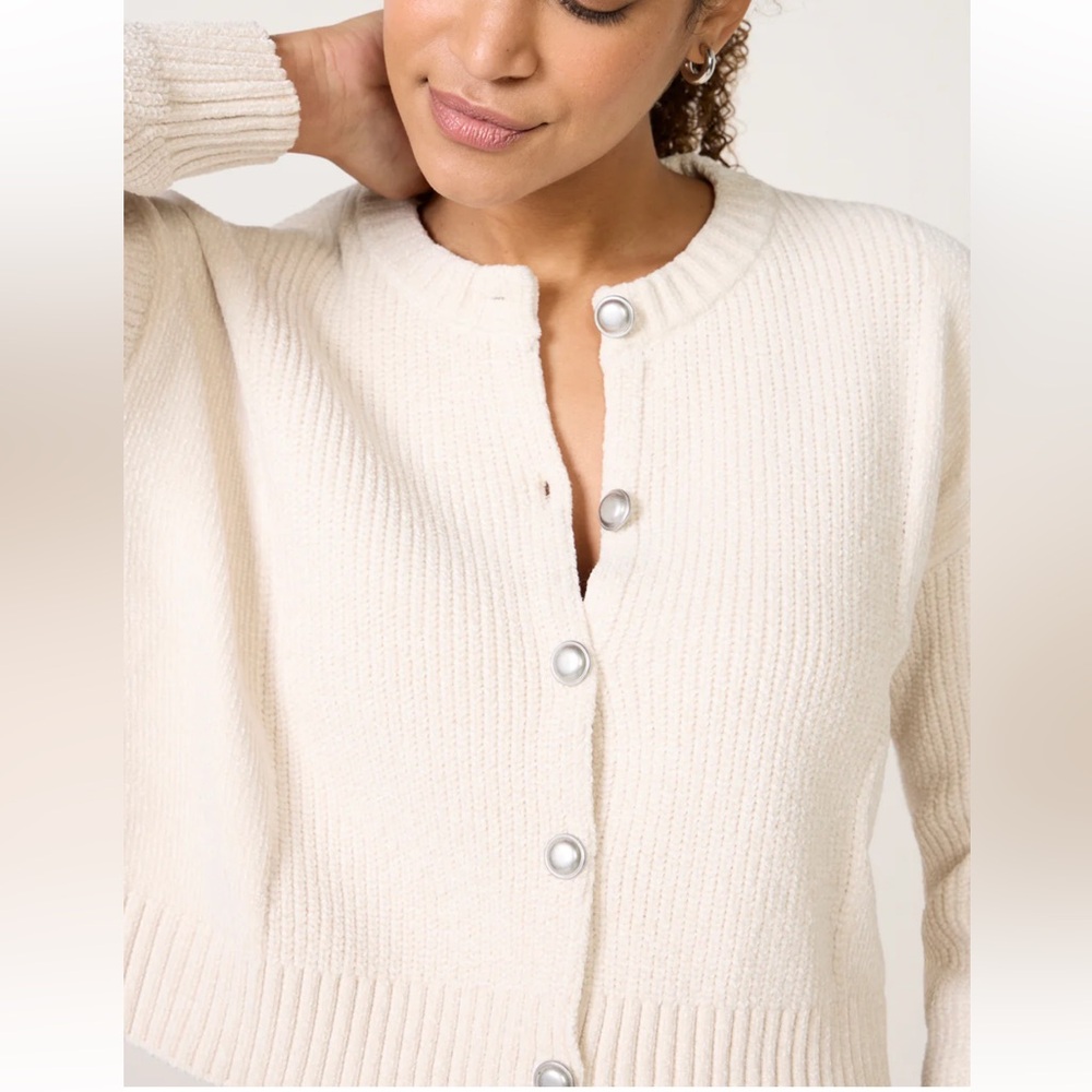 EVEREVE Tori Chenille Crew Button Front Cardigan Ivory Size medium